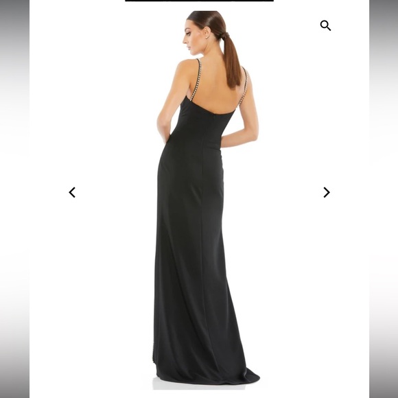 Elegant Black Gown with rhinestone details Mac Duggal 55706 NWT size 8 flaws - Picture 2 of 11